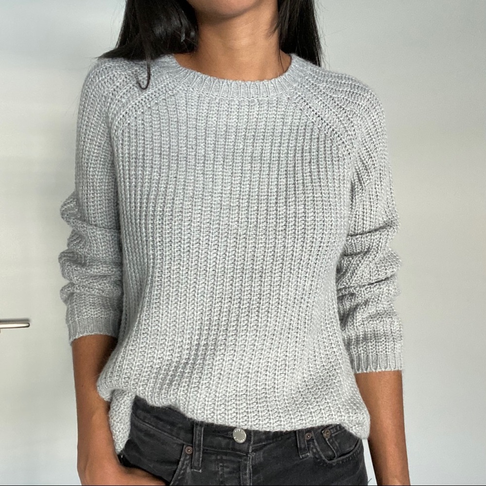 Small Forever 21 gray knit sweater